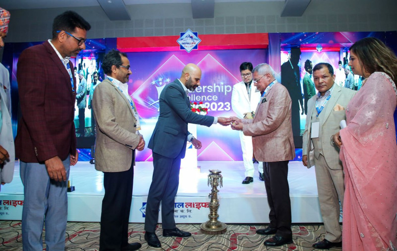 नेपाल लाइफको लिडरसिप एक्सेलेन्स अवार्ड्स, २०२३ मा १३१ अभिकर्तासहित विभिन्न एजेन्सी म्यानेजर सम्मानित